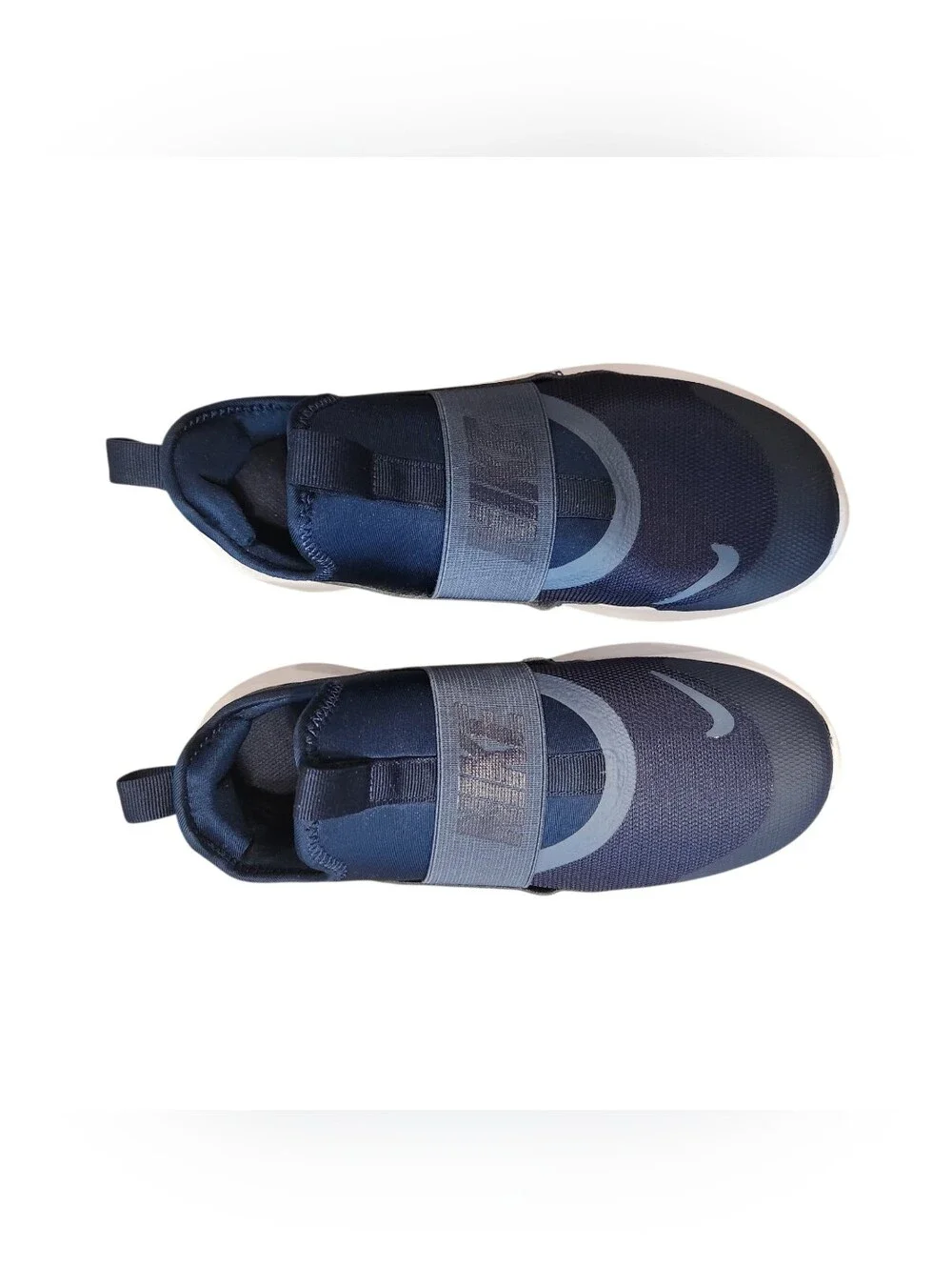 Nike, Kids, Flex Runner 4 Running Shoe, 6Y, Medium